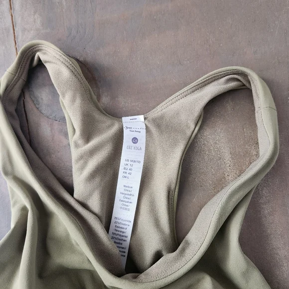 CRZ Yoga High Neck Cropped Tank Top – Size Medium - Picture 5 of 5